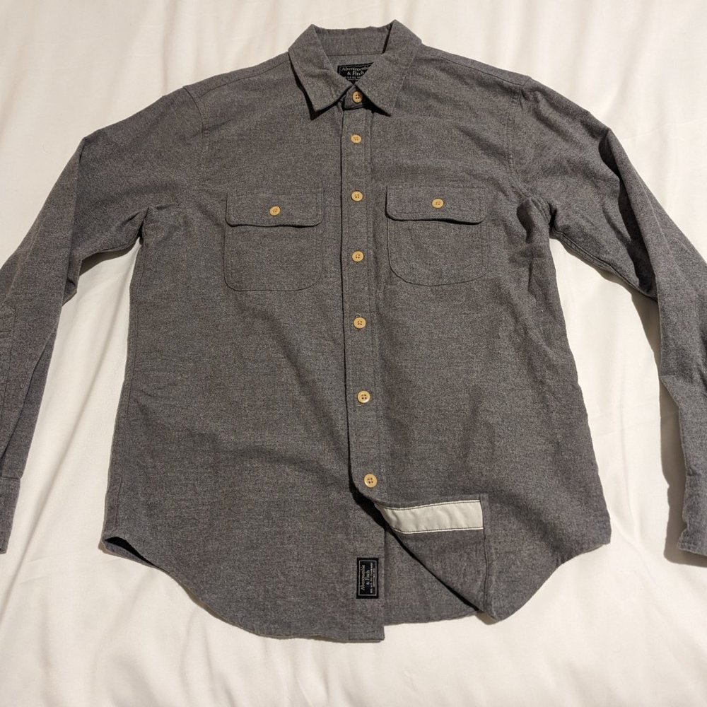 Abercrombie & Fitch Gray Oxford - Picture 2 of 3